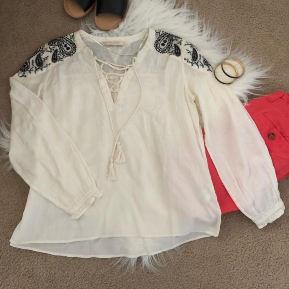 ❗️Flash Sale❗️Zara Basic Embroidered Blouse